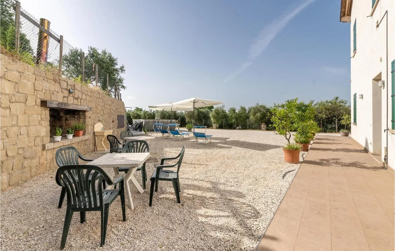 Amazing Apartment In Valnogaredo Pd With 3 Bedrooms, Wifi And Outdoor Swimming Pool Boccon